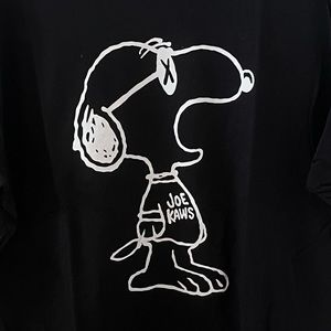 KAWS x Uniqlo Snoopy Graphic T-Shirt
